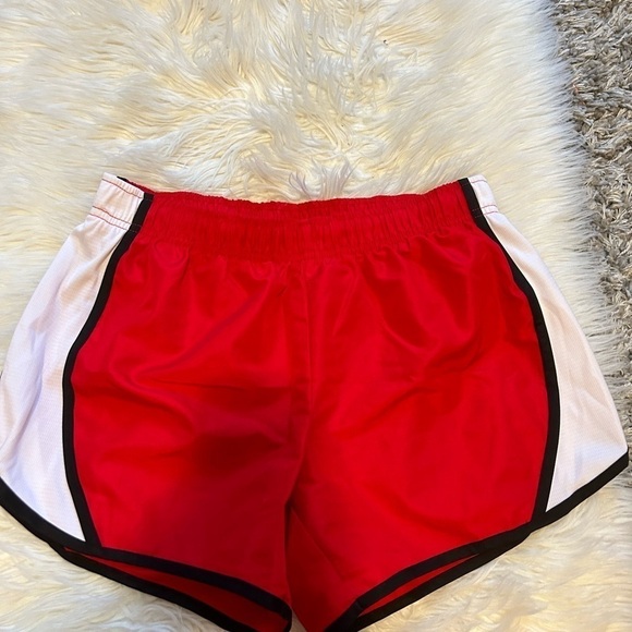 Red shorts - Picture 1 of 1